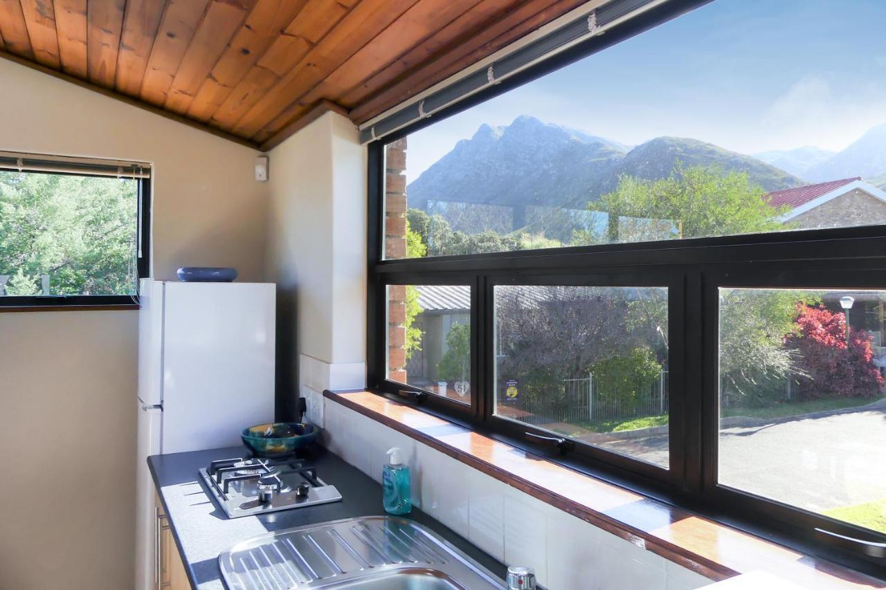 Hotel Shalom Self Catering Kleinmond Exterior foto